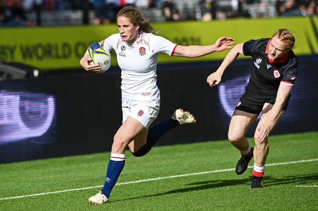Rugby, WM Frauen, Kanada - England 5th November 2022; Auckland, New Zealand: Abby Dow of England on her way to the try line. Canada versus England, Women& x2019;s Rugby World Cup New Zealand 2021 (played in 2022) Semi Final match at Eden Park, Auckland, New Zealand  ActionPlus12445005 AndrewxCornaga