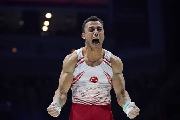 Bilder des Jahres, Sport 11 November Sport Themen der Woche KW44 (221106) -- LIVERPOOL, Nov. 6, 2022 -- Adem Asil of T¨¹rkiye celebrates after the men s rings final at the 51st FIG Artistic Gymnastics World Championships in Liverpool, Britain, Nov. 5, 2022. ) (SP)BRITAIN-LIVERPOOL-ARTISTIC GYMNASTICS-WORLD CHAMPIONSHIPS-MEN S RINGS FINAL MengxDingbo 