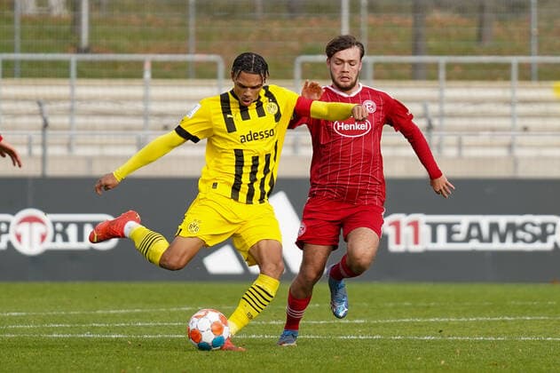 Sunday, 06 11 2022 Season 2022 2023 8 Matchday A Junior Bundesliga, U19 Bundesliga at Paul Janes Stadion, Düsseldorf, Germany Fortuna Düsseldorf 95 U19 BV Borussia Dortmund U19 Pharrell Nnamdi Collins Borussia Dortmund U19 4