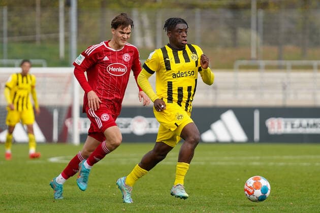 Sunday, 06 11 2022 Season 2022 2023 8 Matchday A Junior Bundesliga, U19 Bundesliga at Paul Janes Stadion, Düsseldorf, Germany Fortuna Düsseldorf 95 U19 BV Borussia Dortmund U19 Samuel Bamba Borussia Dortmund U19 10
