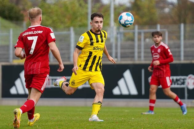 Sunday, 06 11 2022 Season 2022 2023 8 Matchday A Junior Bundesliga, U19 Bundesliga at Paul Janes Stadion, Düsseldorf, Germany Fortuna Düsseldorf 95 U19 BV Borussia Dortmund U19 Vasco Walz Borussia Dortmund U19 8