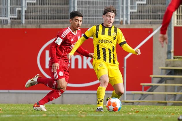 Sunday, 06 11 2022 Season 2022 2023 8 Matchday A Junior Bundesliga, U19 Bundesliga at Paul Janes Stadion, Düsseldorf, Germany Fortuna Düsseldorf 95 U19 BV Borussia Dortmund U19 Michel Simon Ludwig Borussia Dortmund U19 18