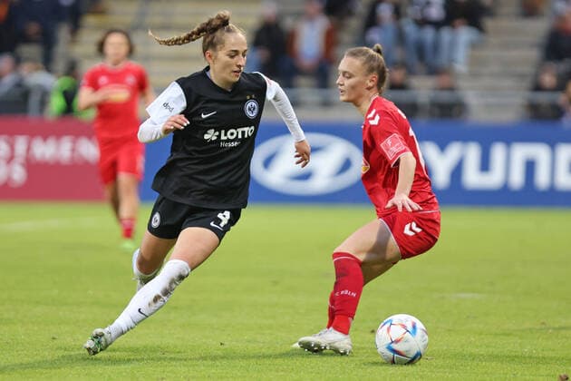 Sophia Kleinherne Eintracht Frankfurt women, No. 4 in the penalty area very active , Eintracht Frankfurt women 1 FC Cologne women, Football Bundesliga women, 1 Bundesliga, womens Bundesliga, season 2022 2023, 6 11 2022, womens Bundesliga Flyeralarm, Flyeralarm womens Bundesliga