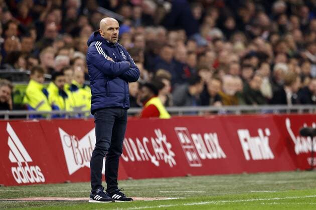 AMSTERDAM Ajax coach Alfred Schreuder during the Dutch Eredivisie match between AFC Ajax and PSV at the Johan Cruijff ArenA on November 6, 2022 in Amsterdam, Netherlands ANP MAURICE VAN STEEN Dutch Eredivisie 2022 2023 xVIxANPxSportx xxANPxIVx 457342379 originalFilename: 457342379.jpg