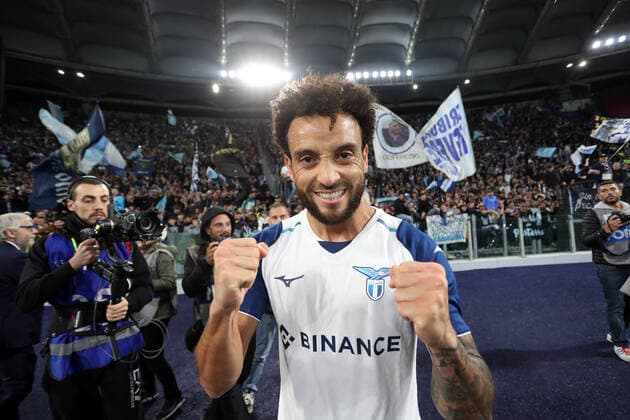 Rome, Italy 06.11.2022: Anderson of Lazio celebrates victory at end of the Italian Serie A championship match AS Roma vs SS Lazio at Stadio Olimpico on November 06, 2022 in Rome, Italy.  Copyright: xmarcoxiacobuccix xipa-agency.netx xmarcoxiacobuccix 0