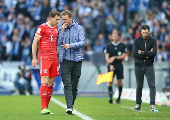 05 11 2022, Football 1 Bundesliga 2022 2023, Matchday 13, Hertha BSC Berlin FC Bayern Munich, at Olympiastadion Berlin L R Leon Goretzka Bayern Munich and coach Julian Nagelsmann Bayern Munich DFL and DFB regulations prohibit any use of photographs as image sequences and or quasi video