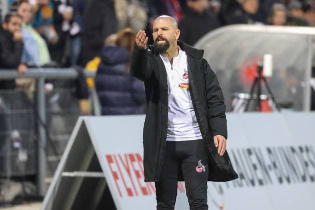 Glass Sascha, Coach FC Koeln , GER, Eintracht Frankfurt vs FC Koeln,Football, Women, Bundesliga,7 Spieltag,Spielzeit 2022 2023, 06 11 2022, DFL DFBB REGULATIONS PROBHIT ANY USE OF PHOTOGRAPHERS as IMAGE SEQUENCES and or QUASI VIDEO , GER, Eintracht Frankfurt vs FC Koeln,Football, Women, Bundesliga,7 Spieltag,Spielzeit 2022 2023, 06 11 2022, Frankfurt Copyright: xEibner-Pressefoto UlrichxScherbaumx EP_EER