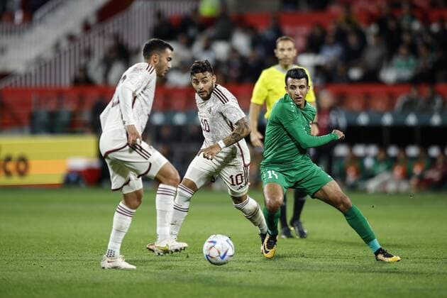 RECORD DATE NOT STATED Seleccion Mexicana 2022 Mexico vs Irak Luis Chavez and Alexis Vega of Mexico during the game Mexico (Mexican national team, Nationalteam vs Iraq, friendly match of preparation prior to the start of the FIFA World Cup, WM, Weltmeisterschaft, Fussball Qatar 2022, at Montilivi Municipal Stadium, on November 9, 2022. <br><br> Luis Chavez y Alexis Vega de Mexico durante el partido Mexico (Seleccion Nacional Mexicana) vs Irak,amistoso de preparacion previo al inicio de la Copa Mundial de la FIFA Qatar 2022, en el Estadio Municipal de Montilivi, el 9 de noviembre de 2022. GIRONA ESPANA ESPANA Copyright: xXavixBonillax 20221109145451_SM_MEX_IRA_CHAVEZ188
