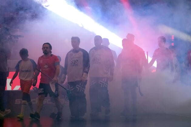 IFF Men s World Floorball Championship 2022 Canada vs Denmark - Team Canada incoming Winterthur AXA Arena Zürich Schweiz Copyright: xSergioxBrunettix