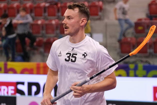 IFF Men s World Floorball Championship 2022 Canada vs Denmark - Denmark Defender Axel Rasmussen (35) Winterthur AXA Arena Zürich Schweiz Copyright: xSergioxBrunettix
