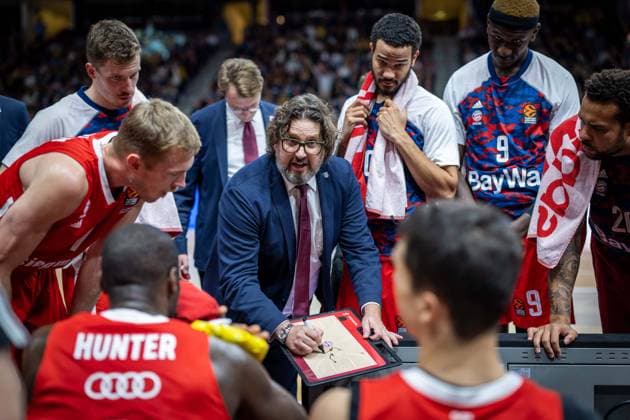 Basketball Berlin 10 11 2022 Season 2022 2023 Euroleague Regular Season Alba Berlin FC Bayern Munich Basketball Andrea Trinchieri Munich, Coach Time Out