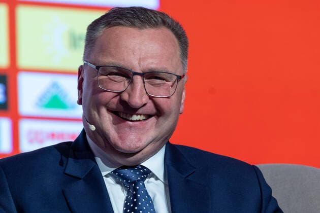 Announcement Of Poland Squad For World Cup 2022 Czeslaw Michniewicz during the press conference, PK, Pressekonferenz for the announcement of Poland squad for World Cup 2022 in Warsaw, Poland, on November 10, 2022. Warszawa Poland  Copyright: xFotoxOlimpikx originalFilename:jastrzebowski-ogloszen221110_np492.jpg