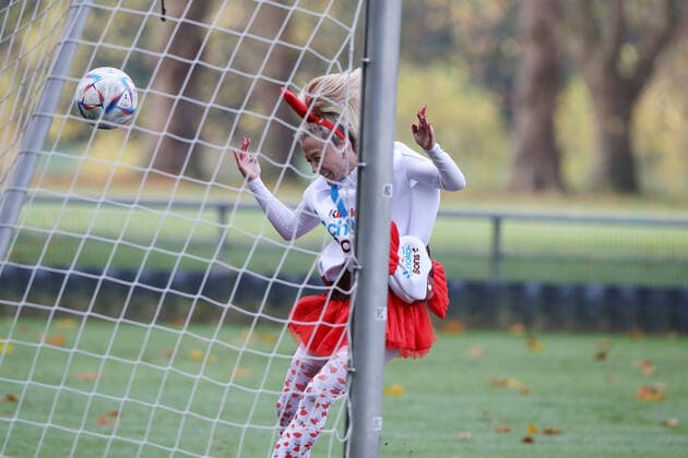 Sport 1 FC Cologne, Football women, 1 Bundesliga, Carnival training, Mandy Islacker 1 FC Cologne , Image , 11 11 2022