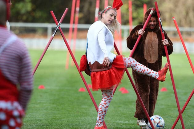 Sport 1 FC Cologne, Football women, 1 Bundesliga, Carnival training, Mandy Islacker 1 FC Cologne , Image , 11 11 2022
