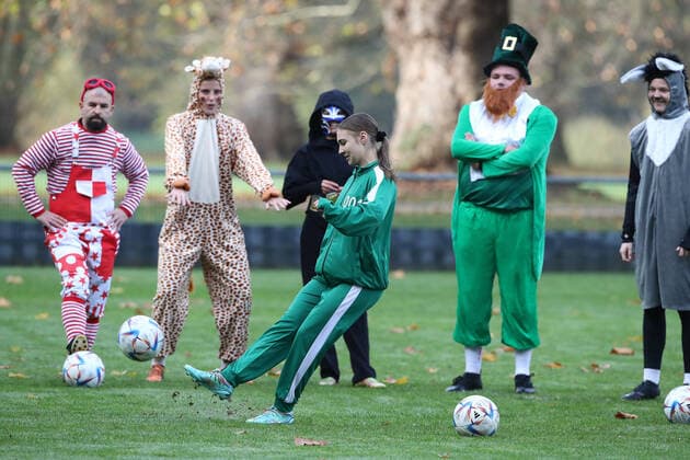 Sport 1 FC Cologne, Football women, 1 Bundesliga, Carnival training, 1 FC Cologne , Image , 11 11 2022