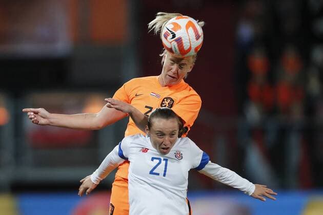 Sport Themen der Woche KW45 Sport Bilder des Tages Fußball, Frauen, Niederlande - Costa Rica UTRECHT - (lr) Stephanie van der Gragt of Holland women, Gloriana Villalabos of Costa Rica Women during the Netherlands-Costa Rica women s friendly match at Stadion Galgenwaard on November 11, 2022 in Utrecht, Netherlands. ANP BART STOUTJEDIJK WomenÂ s International Friendly, Länderspiel, Nationalmannschaft 2022 2023 xVIxANPxSportx xxANPxIVx *** UTRECHT lr Stephanie van der Gragt of Holland women, Gloriana Villalabos of Costa Rica Women during the Netherlands Costa Rica women s friendly match at Stadion Galgenwaard on November 11, 2022 in Utrecht, Netherlands ANP BART STOUTJEDIJK WomenÂ s International Friendly 2022 2023 xVIxANPxSportx xxANPxIVx 457644405 originalFilename: 457644405.jpg
