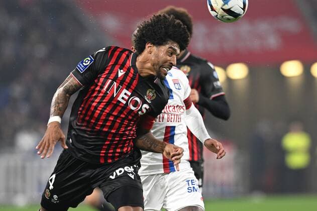 Fußball, Olympique Lyon - OGC Nizza Alexandre Lacaztte (lyon) vs Dante (nice) FOOTBALL: Olympique Lyonnais vs OGC Nice - Ligue 1 - 11 11 2022 FredericChambert Panoramic 