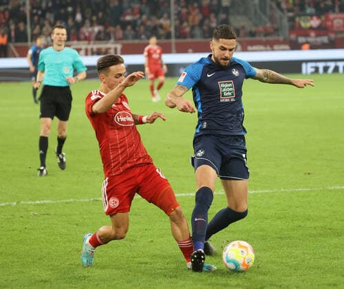 The scene of the match Michael Karbownik Fortuna Duesseldorf 3 and Lex Tyger Lobinger 1 FC Kaiserslautern 27 , penalty whistle after foul, Fortuna Duesseldorf vs 1 FC Kaiserslautern, Football, 2 Bundesliga, Matchday 17, 11 11 2022, DFL REGULATES PROHIBIT ANY USE OF PHOTOGRAPHS AS IMAGE SEQUENCES AND OR QUASI VIDEO, Fortuna Duesseldorf vs 1 FC Kaiserslautern, Soccer, 2 Bundesliga, 17 Matchday, 11 11 2022, Duesseldorf Copyright: xJoergxNiebergall Eibner-Pressefox EER