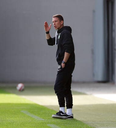 VfL vs HSV, A Junioren BL Wolfsburg, 12 11 2022, FOOTBALL VfL Wolfsburg U19 vs Hamburger SV U19, A Junioren Bundesliga Nord Nordost, Season 2022 23 Coach Daniel Bauer VfL Wolfsburg U19 Wolfsburg