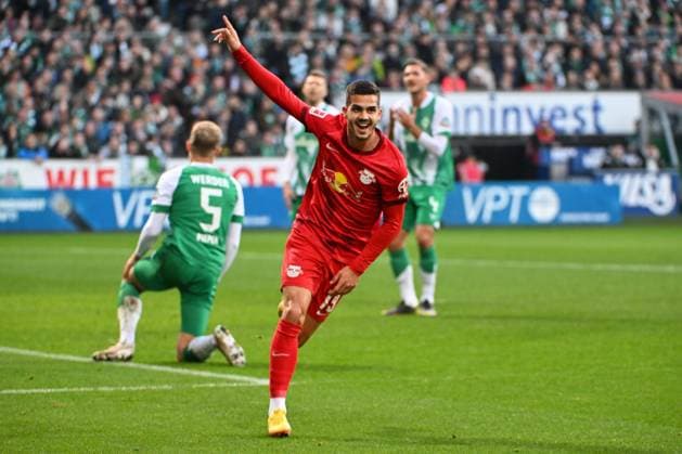 Goal scorer to 0 1, Andre Silva RB Leipzig 19 , SV Werder Bremen RB Leipzig, Football, Bundesliga, DFL, 12 11 2022 DFB regulations prohibit any use of photographs as image sequences and or quasi video Bremen Bremen Germany Copyright: xkolbert-press BurghardxSchreyerx