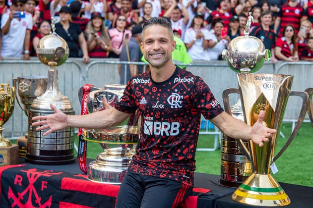 Bilder des Jahres, Sport 11 November Sport Themen der Woche KW45 Sport Bilder des Tages Flamengo x Avai RIO DE JANEIRO, RJ - 12.11.2022: FLAMENGO X AVAI - Farewell Diego during Flamengo x Avai held at Estádio do Maracanã for the 38th round of the 2022 Brazilian Championship, series A, this Saturday afternoon (12), in Rio de Janeiro, RJ. (Photo: Celso Pupo Fotoarena) x2292885x  CelsoxPupo
