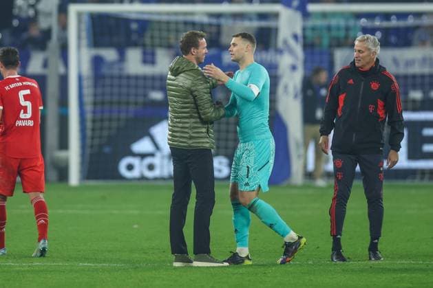 12 11 2022, football, season 2022 2023, 1 Bundesliga, 15 matchday, FC Schalke 04 FC Bayern Munich, v l head coach Julian Nagelsmann FC Bayern Munich , Manuel NEUER FC Bayern Munich Gelsenkirchen Veltins Arena NRW Germany xRHR PHOTO TRx Copyright: RHR-FOTOx RHR-FOTO TR