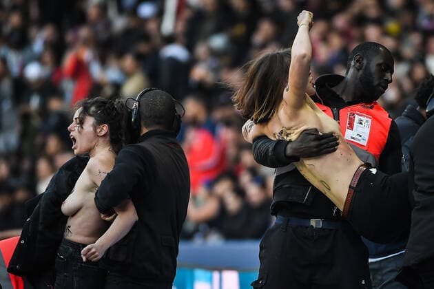 Football, Paris St. Germain - AJ Auxerre, Femen Protest
