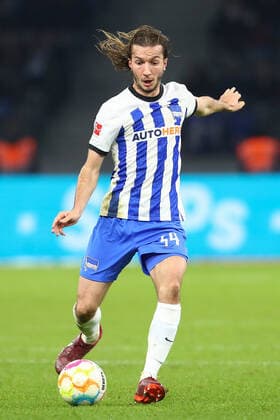 12.11.2022, xtgx, Fussball 1. Bundesliga, Hertha BSC Berlin - 1. FC Koeln emspor, v.l. Ivan Sunjic (Hertha, 34) Freisteller, Einzelbild, Ganzkoerper, single frame (DFL DFB REGULATIONS PROHIBIT ANY USE OF PHOTOGRAPHS as IMAGE SEQUENCES and or QUASI-VIDEO) Berlin *** 12 11 2022, xtgx, football 1 Bundesliga, Hertha BSC Berlin 1 FC Koeln emspor, v l Ivan Sunjic Hertha, 34 crop, single frame, whole body, single frame DFL DFB REGULATES PROHIBIT ANY USE OF PHOTOGRAPHS as IMAGE SEQUENCES and or QUASI VIDEO Berlin
