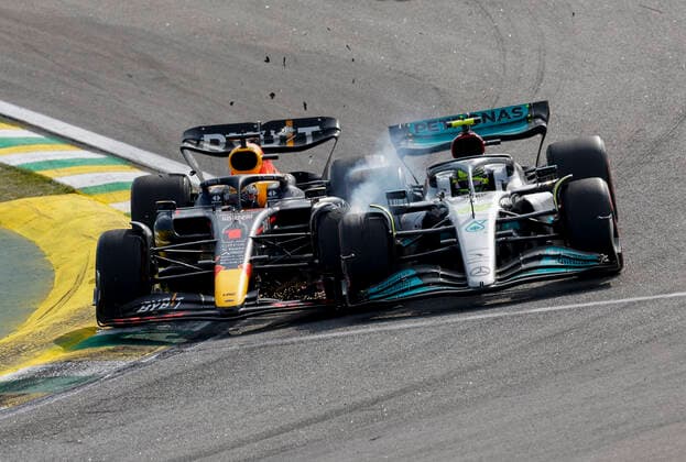 Crash between 1 Max Verstappen NLD, Oracle Red Bull Racing and 44 Lewis Hamilton GBR, Mercedes AMG Petronas F1 Team , F1 Grand Prix of Brazil at Autodromo Jose Carlos Pace on November 13, 2022 in Sao Paulo, Brazil Photo by HOCH ZWEI Sao Paulo Brazil