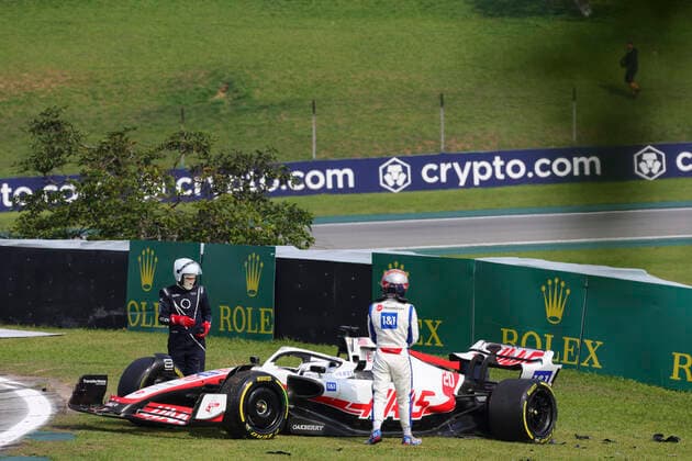 20 Kevin Magnussen DNK, Haas F1 Team after crash, F1 Grand Prix of Brazil at Autodromo Jose Carlos Pace on November 13, 2022 in Sao Paulo, Brazil Photo by HOCH ZWEI Sao Paulo Brazil