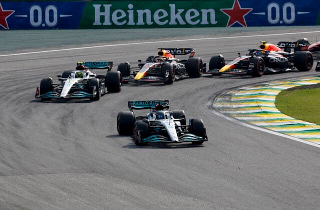 Start, 63 George Russell GBR, Mercedes AMG Petronas F1 Team , 44 Lewis Hamilton GBR, Mercedes AMG Petronas F1 Team , 1 Max Verstappen NLD, Oracle Red Bull Racing , 11 Sergio Perez MEX, Oracle Red Bull Racing , F1 Grand Prix of Brazil at Autodromo Jose Carlos Pace on November 13, 2022 in Sao Paulo, Brazil Photo by HOCH ZWEI Sao Paulo Brazil