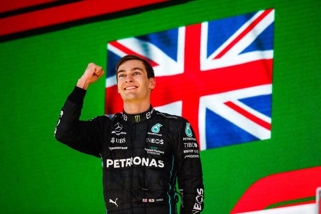 RUSSELL George (gbr), Mercedes AMG F1 Team W13, portrait celebrating his first win on the podium during the Formula 1 Heineken Grande Premio de Sao Paulo 2022, Sao Paulo Grand Prix Grand Prix 2022, 21st round of the 2022 FIA Formula One World Championship, WM, Weltmeisterschaft from November 11 to 13, 2022 on the Interlagos Circuit, in Sao Paulo, Brazil - F1 - SAO PAULO GRAND PRIX 2022 - RACE DPPI Panoramic  00122048__V2_2032
