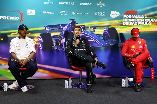 RUSSELL George (gbr), Mercedes AMG F1 Team W13, portrait HAMILTON Lewis (gbr), Mercedes AMG F1 Team W13, portrait SAINZ Carlos (spa), Scuderia Ferrari F1-75, portrait press conference, PK, Pressekonferenz during the Formula 1 Heineken Grande Premio de Sao Paulo 2022, Sao Paulo Grand Prix Grand Prix 2022, 21st round of the 2022 FIA Formula One World Championship, WM, Weltmeisterschaft from November 11 to 13, 2022 on the Interlagos Circuit, in Sao Paulo, Brazil - F1 - SAO PAULO GRAND PRIX 2022 - RACE DPPI Panoramic  BRAZIL_SUNDAY_FIA_PRESS_CONF_04