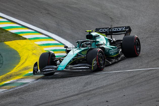 05 VETTEL Sebastian (ger), Aston Martin F1 Team AMR22, action during the Formula 1 Heineken Grande Premio de Sao Paulo 2022, Sao Paulo Grand Prix Grand Prix 2022, 21st round of the 2022 FIA Formula One World Championship, WM, Weltmeisterschaft from November 11 to 13, 2022 on the Interlagos Circuit, in Sao Paulo, Brazil - F1 - SAO PAULO GRAND PRIX 2022 - RACE DPPI Panoramic  20221113_GOOD5706