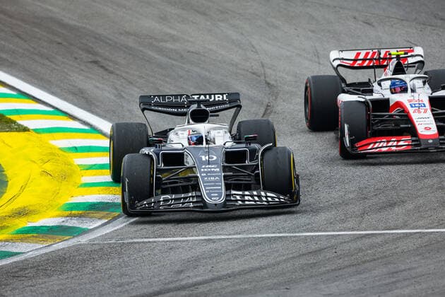 10 GASLY Pierre (fra), Scuderia AlphaTauri AT03, 47 SCHUMACHER Mick (ger), Haas F1 Team VF-22 Ferrari, action during the Formula 1 Heineken Grande Premio de Sao Paulo 2022, Sao Paulo Grand Prix Grand Prix 2022, 21st round of the 2022 FIA Formula One World Championship, WM, Weltmeisterschaft from November 11 to 13, 2022 on the Interlagos Circuit, in Sao Paulo, Brazil - F1 - SAO PAULO GRAND PRIX 2022 - RACE DPPI Panoramic  20221113_GOOD5868