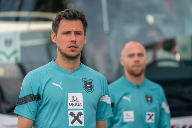 SOCCER - AND vs AUT, test match SAN PEDRO,SPAIN,14.NOV.22 - SOCCER - OEFB international test match, Andorra vs Austria, preview, training team AUT. Image shows Heinz Lindner and Alexander Schlager (AUT).  GEPAxpictures xJohannesxFriedl