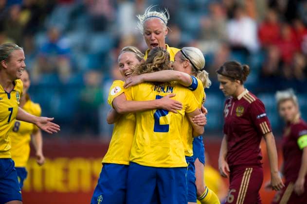 ABO 20090825 Charlotte Rohlin has just scored 1 0 for Sweden in the opening match against Russia in the European Womens Football Championship at Veritasstadion in Abo, Finland Photo Jonas Ekströmer SCANPIX code 10030 Image free for subscribers with SPORTPAKETET For others PAID PHOTO ABO FINLAND Football x10030x  Copyright: xJONASxEKSTRÖMERx xTTx DAM-EM 2009 SVE-RYS