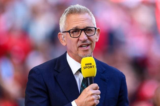 Mandatory Credit: Photo by Ryan Crockett JMP Shutterstock (12897063gb) Former player and current pundit and presenter Gary Lineker Manchester City v Liverpool, UK - 16 Apr 2022 EDITORIAL USE ONLY No use with unauthorised audio, video, data, fixture lists (outside the EU), club league logos or live services. Online in-match use limited to 45 images (+15 in extra time). No use to emulate moving images. No use in betting, games or single club league player publications services. Manchester City v Liverpool, UK - 16 Apr 2022 EDITORIAL USE ONLY No use with unauthorised audio, video, data, fixture lists (outside the EU), club league logos or live services. Online in-match use limited to 45 images (+15 in extra time). No use to emulate moving images. No use in betting, games or Copyright: xRyanxCrockett JMP Shutterstockx 12897063gb