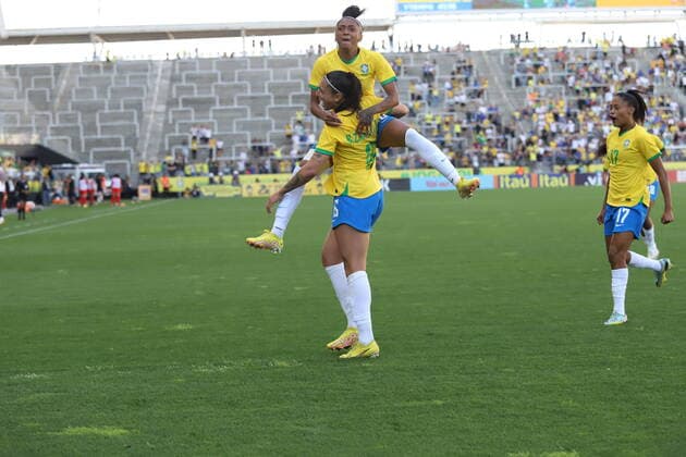 November 15, 2022, Sao Paulo, Brazil: Soccer Match between the teams from Brazil and Canada, held at Neo Quimica Arena Stadium, in Sao Paulo, in a preparatory confrontation for the Women s Soccer World Cup, scheduled for 2023. The Brazilian Women s Soccer Team won the match by score of 2-1, with goals scored by Bia Zaneratto and Aninha.  Copyright: xLecoxVianax