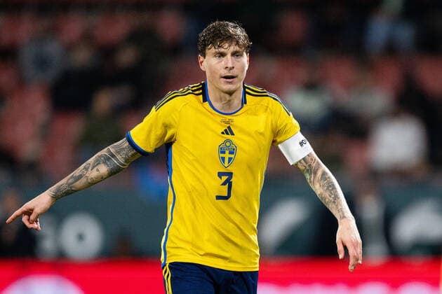 221116 Victor Nilsson Lindelöf of Sweden during the international friendly football match between Mexico and Sweden on November 16, 2022 in Girona Photo Ludvig Thunman BILDBYRAN code LT LT0441 football football soccer fotball training country international friendly Mexico Sweden Sweden Sweden a bbeng,  Copyright: LUDVIGxTHUNMAN BB221116LT100