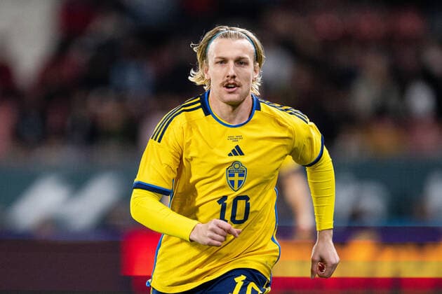 221116 Emil Forsberg of Sweden during the international friendly football match between Mexico and Sweden on November 16, 2022 in Girona Photo Ludvig Thunman BILDBYRAN code LT LT0441 football football soccer fotball training country international friendly Mexico Sweden Sweden Sweden a bbeng,  Copyright: LUDVIGxTHUNMAN BB221116LT103