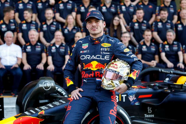 1 Max Verstappen NLD, Oracle Red Bull Racing , F1 Grand Prix of Abu Dhabi at Yas Marina Circuit on November 17, 2022 in Abu Dhabi, United Arab Emirates Photo by HOCH ZWEI Abu Dhabi United Arab Emirates