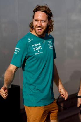 5 Sebastian Vettel DEU, Aston Martin Aramco Cognizant F1 Team , F1 Grand Prix of Abu Dhabi at Yas Marina Circuit on November 17, 2022 in Abu Dhabi, United Arab Emirates Photo by HOCH ZWEI Abu Dhabi United Arab Emirates
