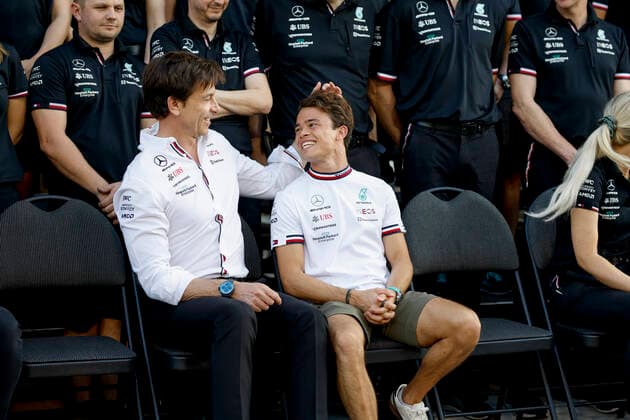 Toto Wolff AUT, Mercedes AMG Petronas F1 Team , Nyck de Vries NLD, Mercedes AMG Petronas F1 Team , F1 Grand Prix of Abu Dhabi at Yas Marina Circuit on November 17, 2022 in Abu Dhabi, United Arab Emirates Photo by HOCH ZWEI Abu Dhabi United Arab Emirates