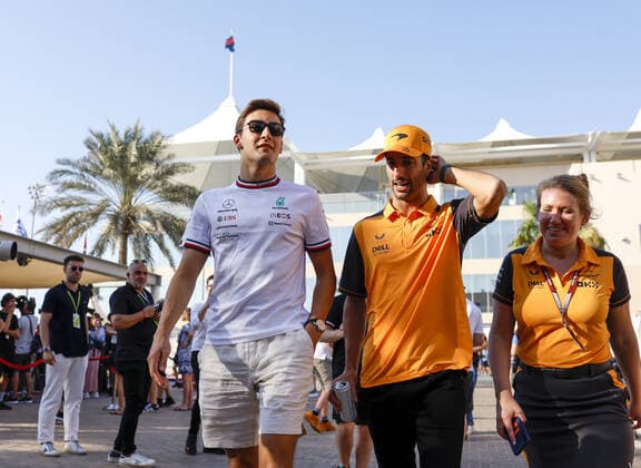 RUSSELL George (gbr), Mercedes AMG F1 Team W13, RICCIARDO Daniel (aus), McLaren F1 Team MCL36, portrait during the Formula 1 Etihad Airways Abu Dhabi Grand Prix 2022, 22nd round of the 2022 FIA Formula One World Championship, WM, Weltmeisterschaft from November 18 to 20, 2022 on the Yas Marina Circuit, in Yas Island, Abu Dhabi - F1 - ABU DHABI GRAND PRIX 2022 DPPI Panoramic F12022GP22ARE_JK199646