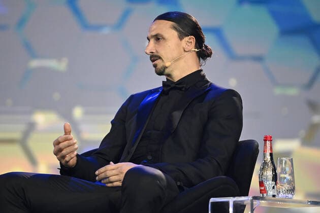Foto Fabio Ferrari LaPresse - 17 Novembre 2022 - Dubai, Emirati Arabi Uniti - - Calcio -17ma edizione di Dubai International Sports Conference - Globe Soccer Awards 2022. Nella foto: Zlatan Ibrahimovic November 17, 2022 Dubai, United Arab Emirates - sport - Soccer - 17th edition of the Dubai International Sports Conference - Globe Soccer Awards 2022. In the pic: Zlatan Ibrahimovic  Copyright: xFabioxFerrari LaPressex