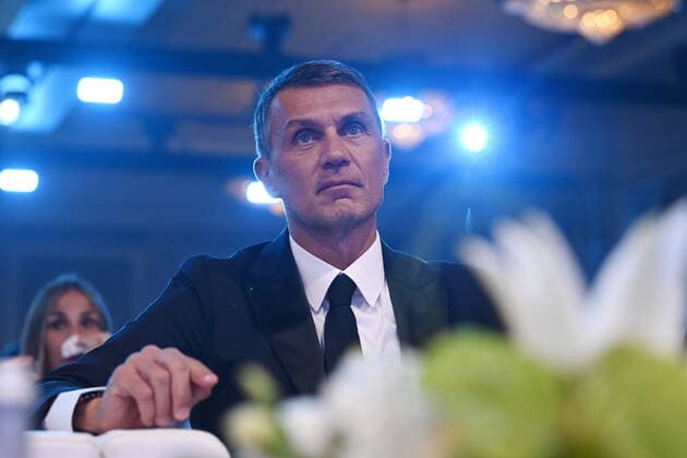 Foto Fabio Ferrari LaPresse - 17 Novembre 2022 - Dubai, Emirati Arabi Uniti - - Calcio -17ma edizione di Dubai International Sports Conference - Globe Soccer Awards 2022. Nella foto: Paolo Maldini November 17, 2022 Dubai, United Arab Emirates - sport - Soccer - 17th edition of the Dubai International Sports Conference - Globe Soccer Awards 2022. In the pic: Paolo Maldini  Copyright: xFabioxFerrari LaPressex