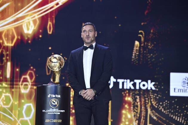 Foto Fabio Ferrari LaPresse - 17 Novembre 2022 - Dubai, Emirati Arabi Uniti - - Calcio -17ma edizione di Dubai International Sports Conference - Globe Soccer Awards 2022. Nella foto: Francesco Totti November 17, 2022 Dubai, United Arab Emirates - sport - Soccer - 17th edition of the Dubai International Sports Conference - Globe Soccer Awards 2022. In the pic: Francesco Totti  Copyright: xFabioxFerrari LaPressex