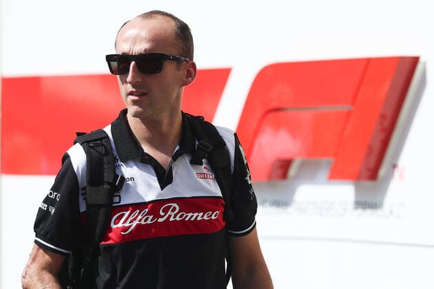F1 Abu Dhabi Grand Prix Practice Robert Kubica arrives the circuit before the practice ahead the Formula 1 Abu Dhabi Grand Prix at Yas Marina Circuit in Abu Dhabi, United Arab Emirates on November 18, 2022. Abu Dhabi United Arab Emirates  Copyright: xJakubxPorzyckix originalFilename:porzycki-f1abudha221118_np0Ft.jpg