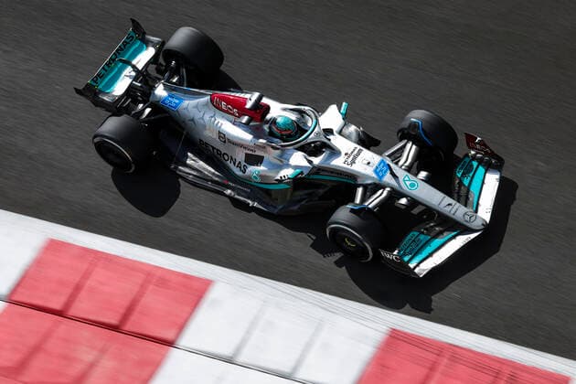 63 RUSSELL George (gbr), Mercedes AMG F1 Team W13, action during the Formula 1 Etihad Airways Abu Dhabi Grand Prix 2022, 22nd round of the 2022 FIA Formula One World Championship, WM, Weltmeisterschaft from November 18 to 20, 2022 on the Yas Marina Circuit, in Yas Island, Abu Dhabi - F1 - ABU DHABI GRAND PRIX 2022 DPPI Panoramic  GOOD7489